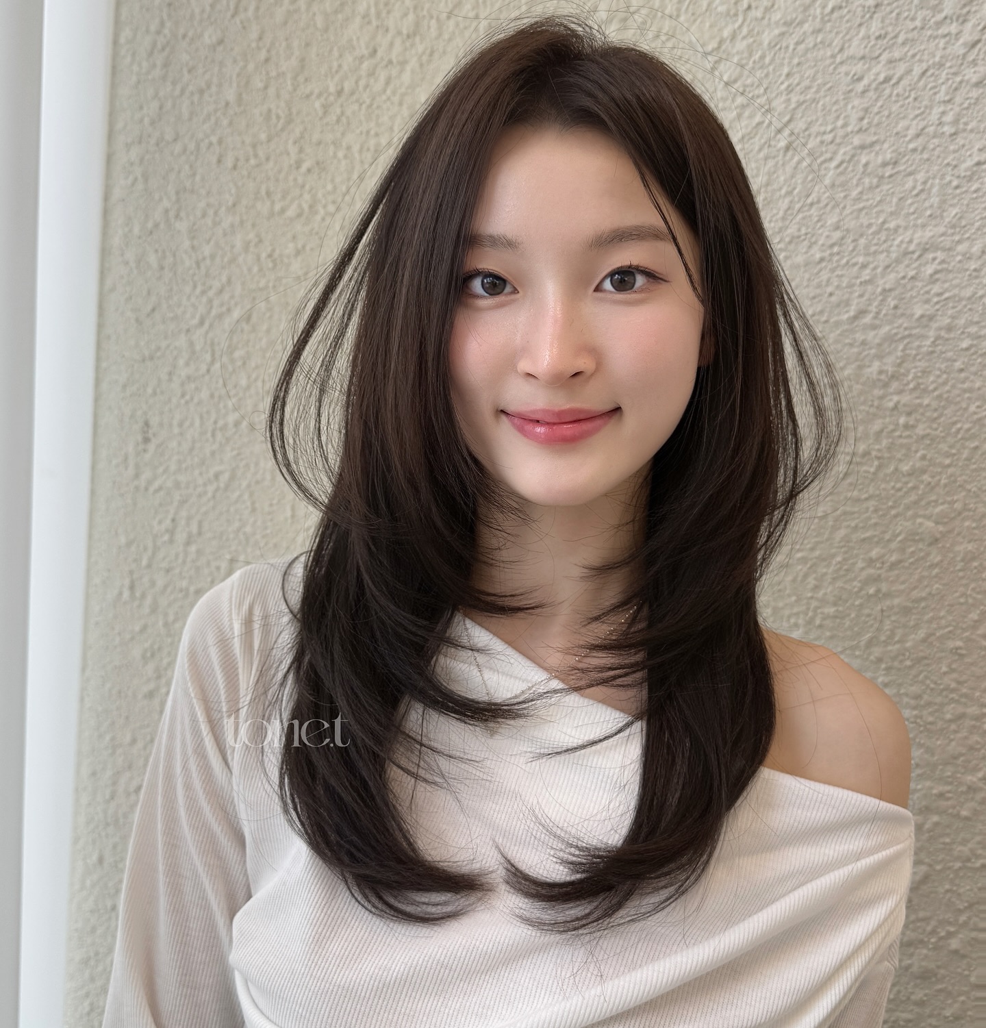 Giờ đi đ&acirc;u cũng thấy t&oacute;c uốn cụp: 5 kiểu si&ecirc;u nữ t&iacute;nh v&agrave; thu gọn gương mặt, cắt chơi Tết l&agrave; qu&aacute; chuẩn- Ảnh 5.