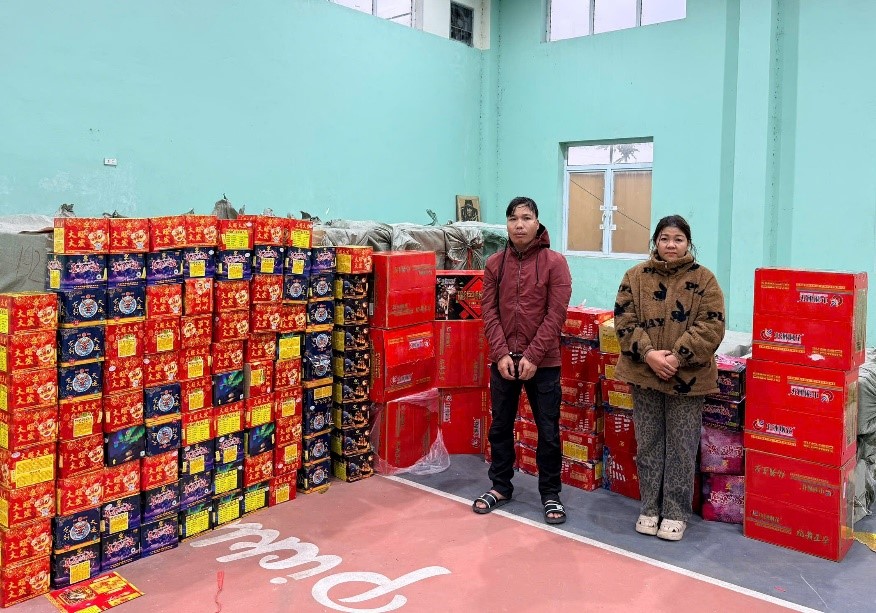 Kh&aacute;m x&eacute;t kho h&agrave;ng, ph&aacute;t hiện "b&iacute; mật động trời" của t&agrave;i xế Nguyễn Văn Y&ecirc;n- Ảnh 1.