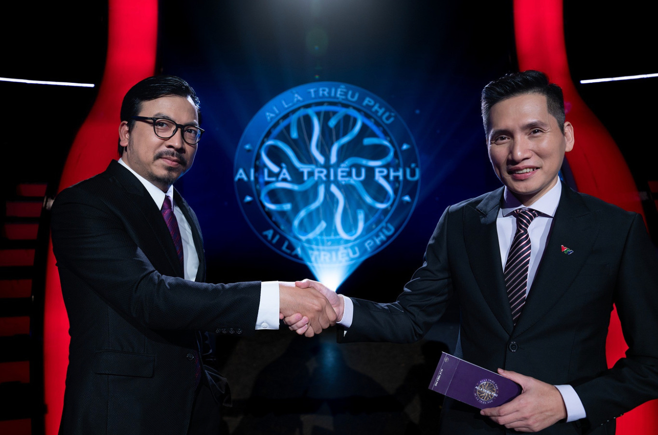 BTV kỳ cựu của VTV sắp l&ecirc;n s&oacute;ng Ai l&agrave; triệu ph&uacute;?: Từng giữ chức Ph&oacute; gi&aacute;m đốc, U50 l&agrave; &ocirc;ng bố đ&ocirc;ng con phong độ- Ảnh 1.