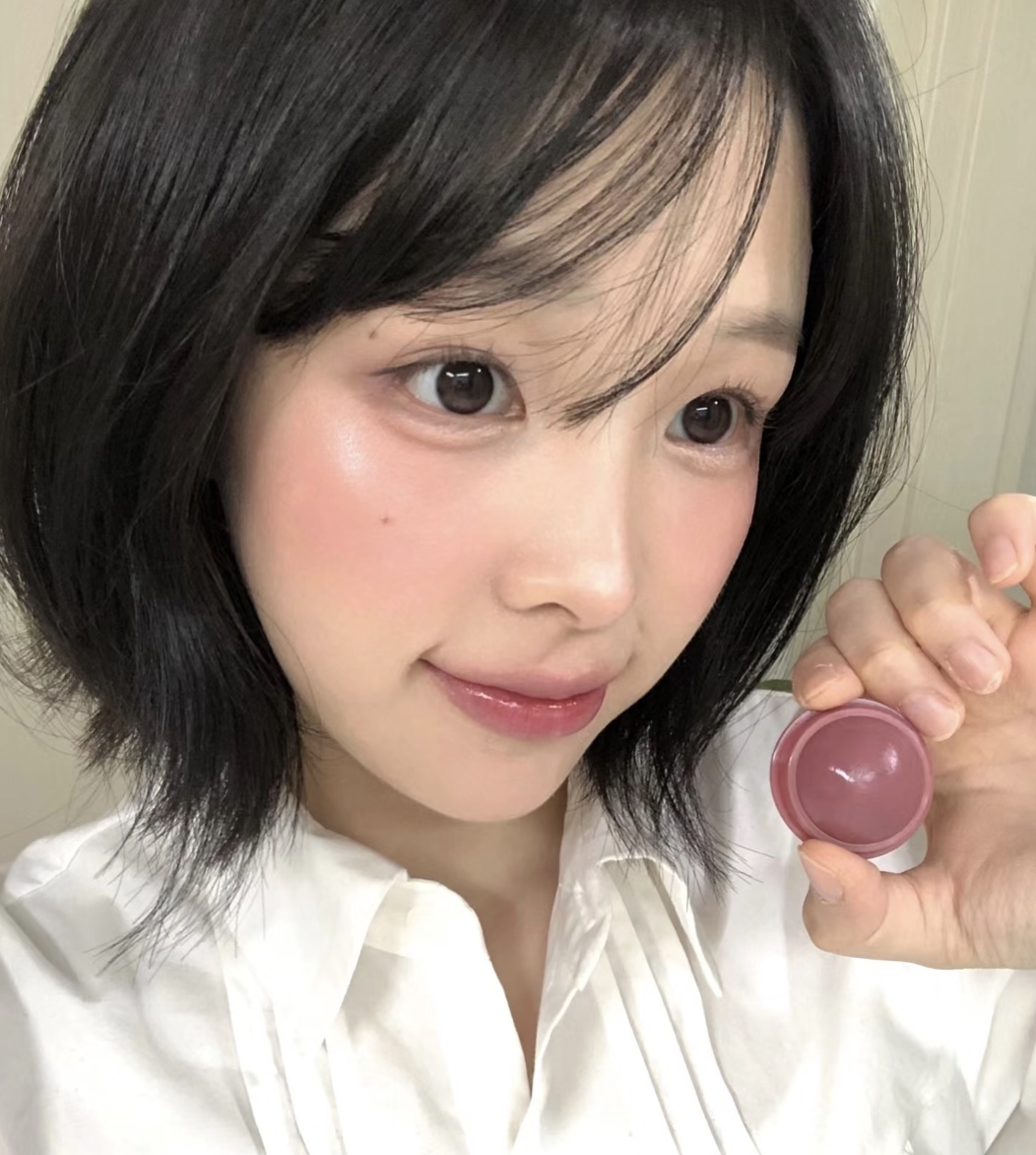 7 hũ m&aacute; hồng kem được nhắc kh&ocirc;ng ngừng trong năm 2025: "Xinh iu" từ vỏ đến hiệu ứng l&ecirc;n da- Ảnh 11.