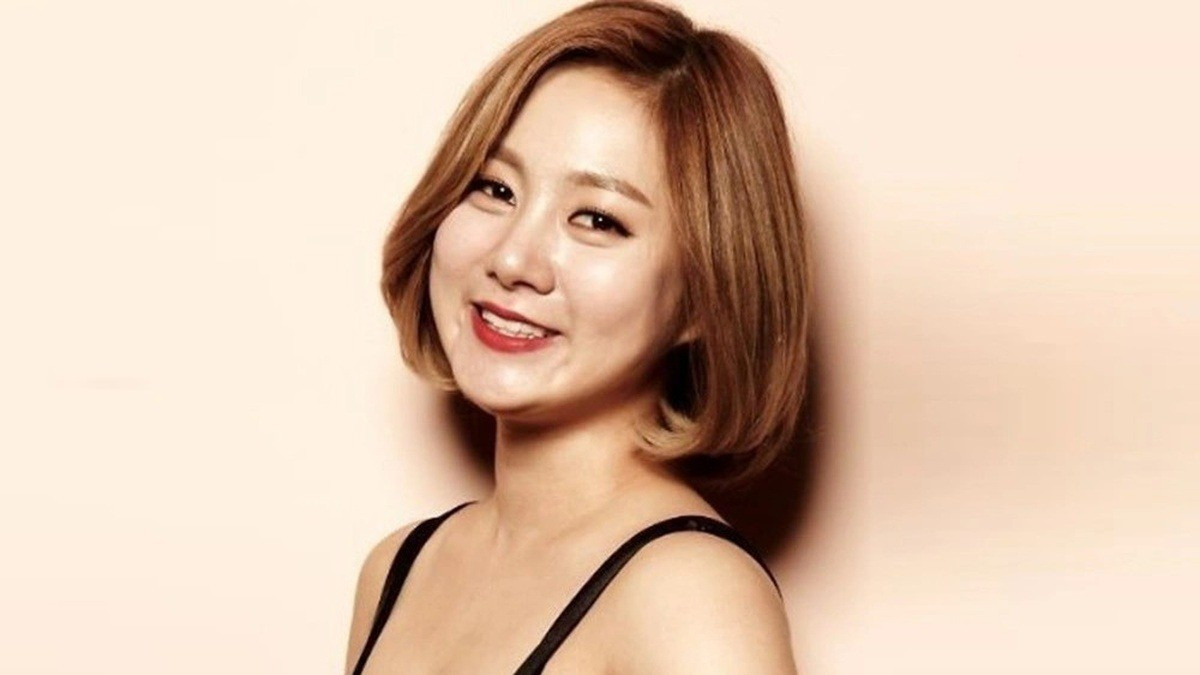 Kh&oacute; cứu v&atilde;n nữ danh h&agrave;i- Ảnh 2.