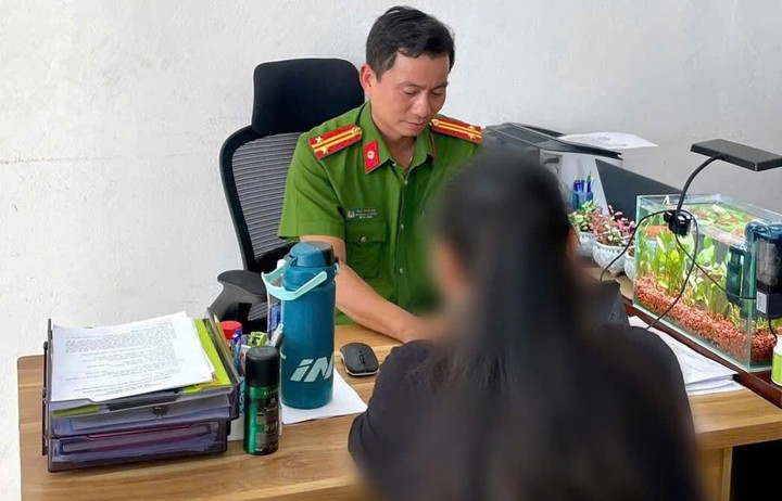 Sinh vi&ecirc;n ở Đ&agrave; Nẵng bị nh&oacute;m người giả danh giảng vi&ecirc;n 'bắt c&oacute;c online'- Ảnh 1.