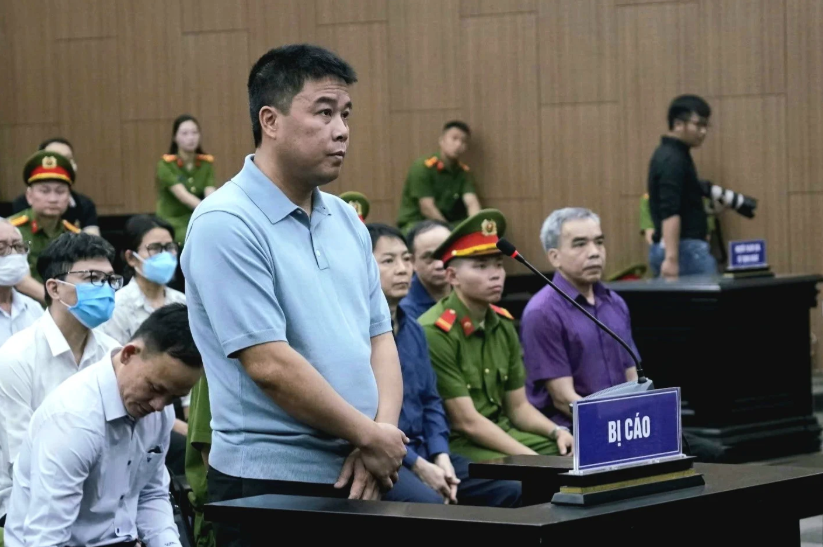 H&ocirc;m nay x&eacute;t xử Chủ tịch Tập đo&agrave;n Ph&uacute;c Sơn c&ugrave;ng 2 cựu Thiếu tướng li&ecirc;n quan vụ &lsquo;th&acirc;u t&oacute;m&rsquo; đất s&acirc;n bay Nha Trang- Ảnh 1.