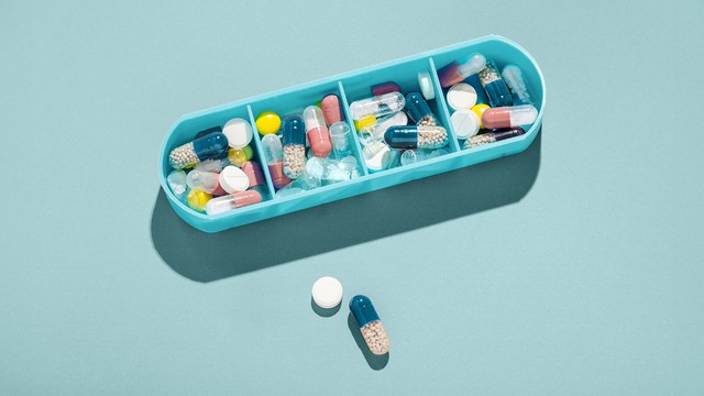 C&ugrave;ng l&agrave; "thần dược" cho nhan sắc nhưng uống Vitamin A v&agrave; Vitamin E c&ugrave;ng l&uacute;c được kh&ocirc;ng? Chuy&ecirc;n gia cảnh b&aacute;o 3 lưu &yacute; "sống c&ograve;n"- Ảnh 3.