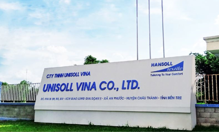 Vĩnh Long th&ocirc;ng tin vụ h&agrave;ng chục c&ocirc;ng nh&acirc;n nghi ngộ độc thực phẩm sau bữa trưa- Ảnh 1.