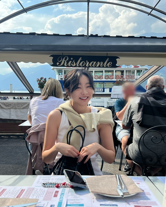 Nữ diễn viên hay được khen trẻ lộ da thật gây tranh cãi- Ảnh 8. Nữ diễn viên hay được khen trẻ lộ da thật gây tranh cãi- Ảnh 8.