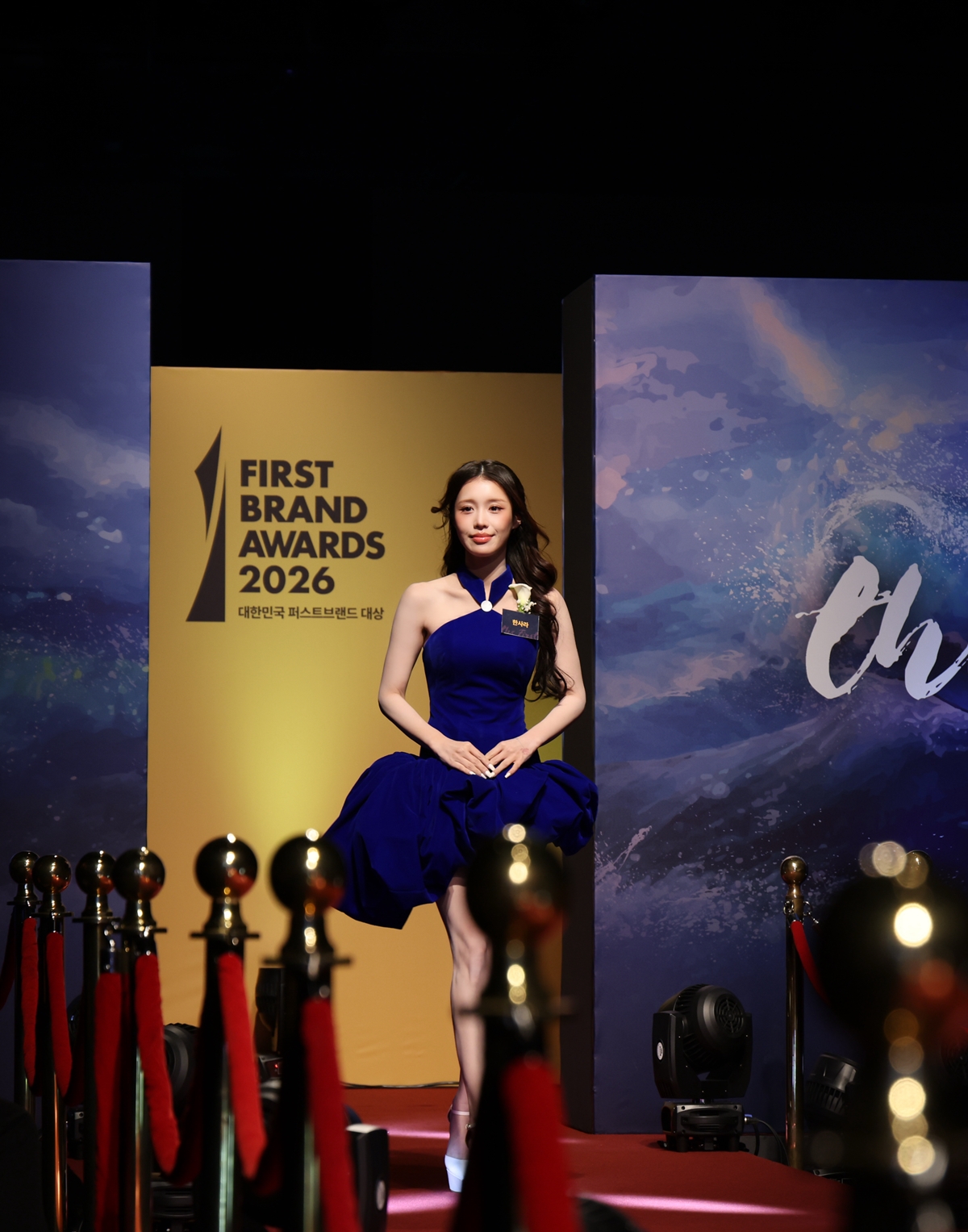 Ca sĩ người Hàn hát tiếng Việt vừa "ẵm" cúp quốc tế: Visual sáng bừng, chung giải với cả loạt siêu sao G-DRAGON, BLACKPINK- Ảnh 1. Ca sĩ người Hàn hát tiếng Việt vừa "ẵm" cúp quốc tế: Visual sáng bừng, chung giải với cả loạt siêu sao G-DRAGON, BLACKPINK- Ảnh 1.