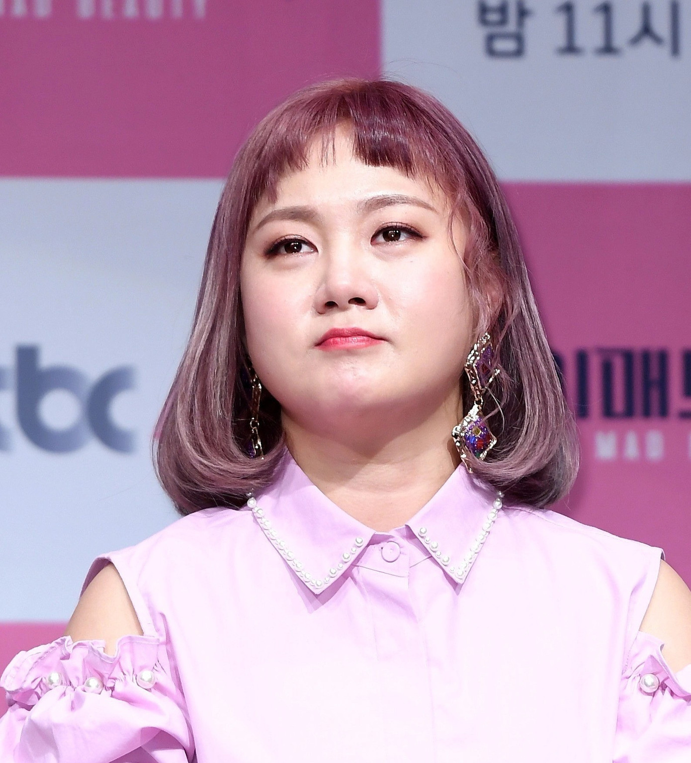 Kh&oacute; cứu v&atilde;n nữ danh h&agrave;i- Ảnh 1.