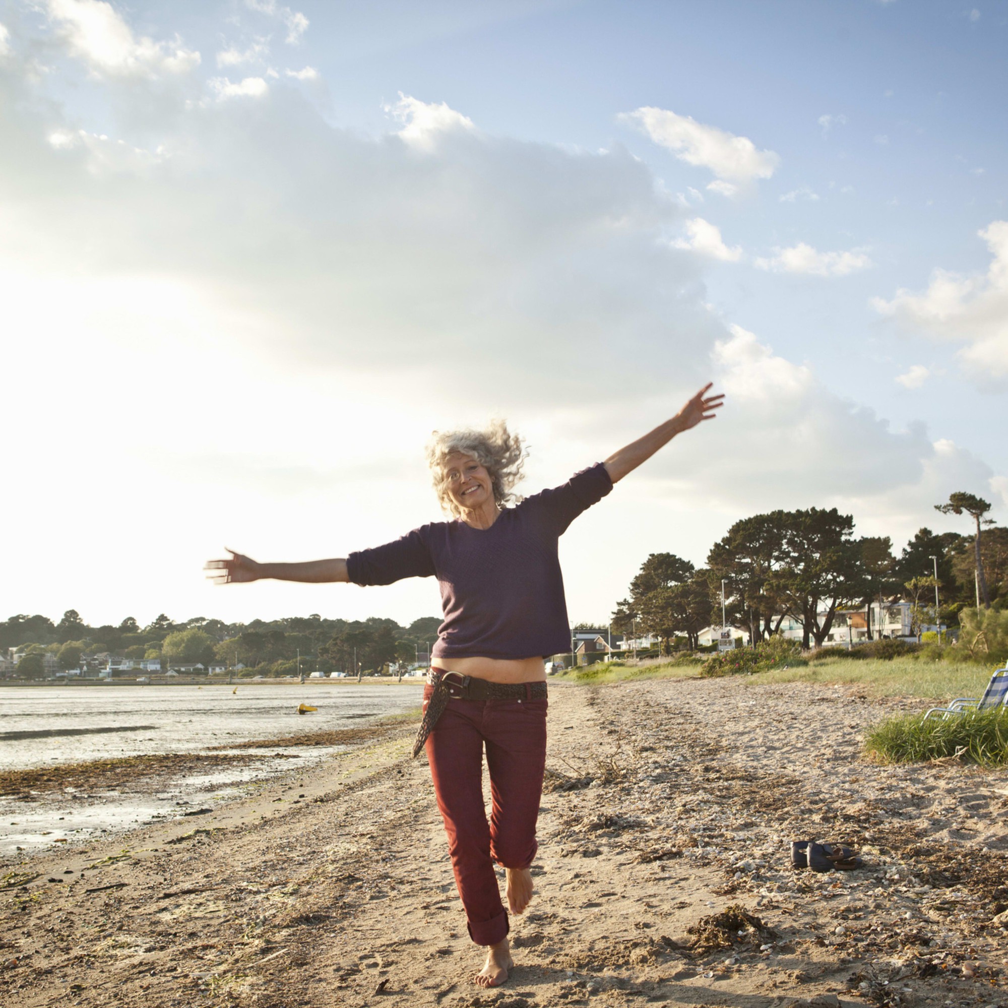 Qua tuổi 50, cơ thể kh&ocirc;ng tự &ldquo;chống đỡ&rdquo; tốt như trước: BS n&oacute;i thẳng 1 nh&oacute;m thực phẩm c&agrave;ng ăn đều c&agrave;ng c&oacute; lợi- Ảnh 4.