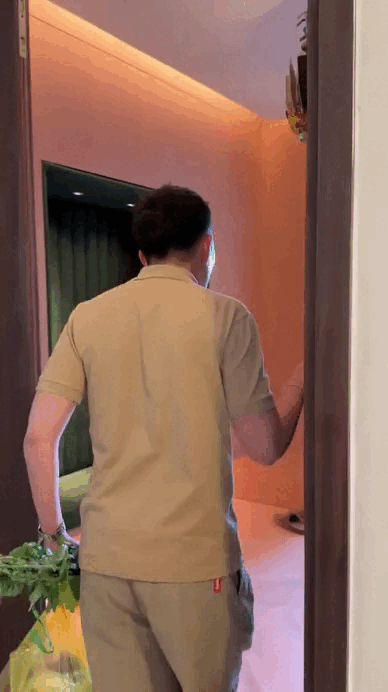 Nữ nghệ sĩ Việt 3 lần đỗ thủ khoa, 31 tuổi vẫn độc th&acirc;n: Sống xa hoa trong căn duplex hạng sang- Ảnh 3.