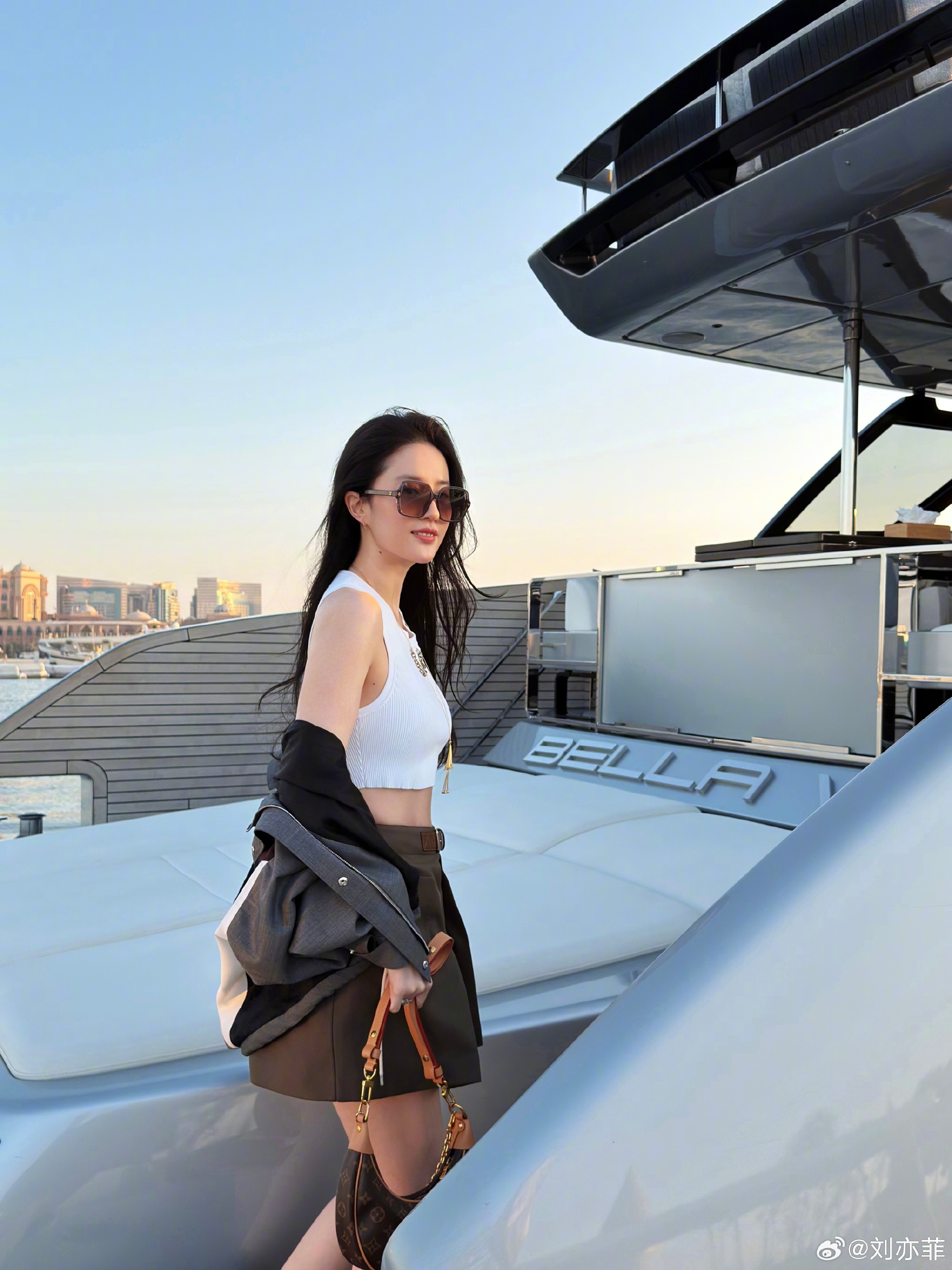 Kh&oacute; tin nổi đ&acirc;y l&agrave; gương mặt thật của Lưu Diệc Phi- Ảnh 7.