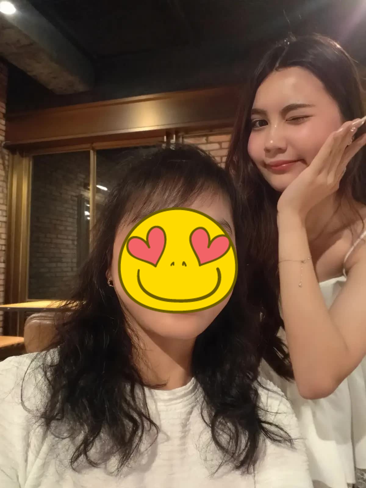 Khen Lọ Lem - Hạt Dẻ xinh đẹp mãi cũng chán rồi, thôi thì xem bức ảnh chân thật này đi- Ảnh 2. Khen Lọ Lem - Hạt Dẻ xinh đẹp mãi cũng chán rồi, thôi thì xem bức ảnh chân thật này đi- Ảnh 2.