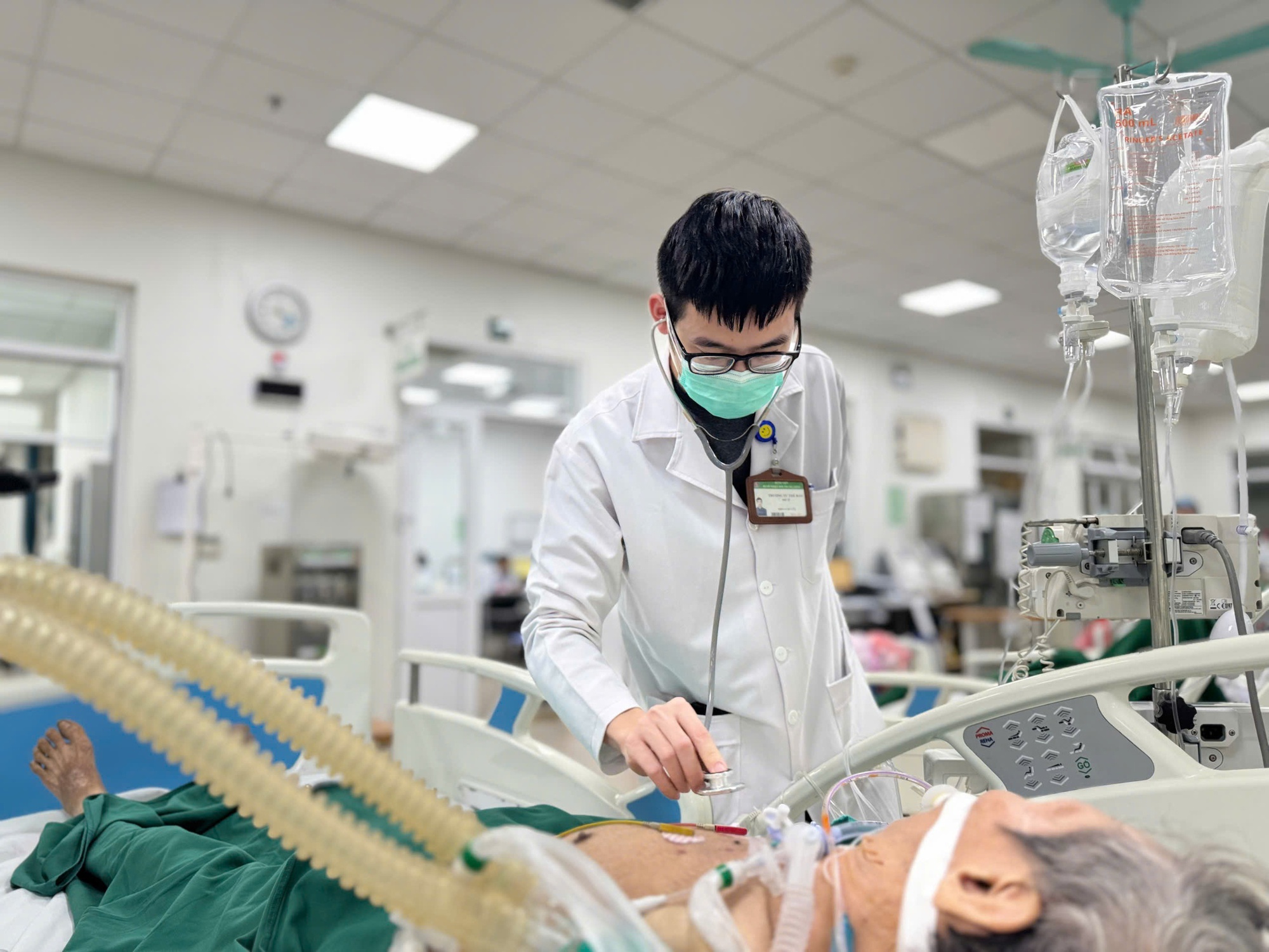 Cặp đ&ocirc;i 's&aacute;t thủ' ph&aacute; hủy phổi, c&oacute; thể g&acirc;y tổn thương vĩnh viễn: Nhiều người Việt đang 'nu&ocirc;i' mỗi ng&agrave;y- Ảnh 1.