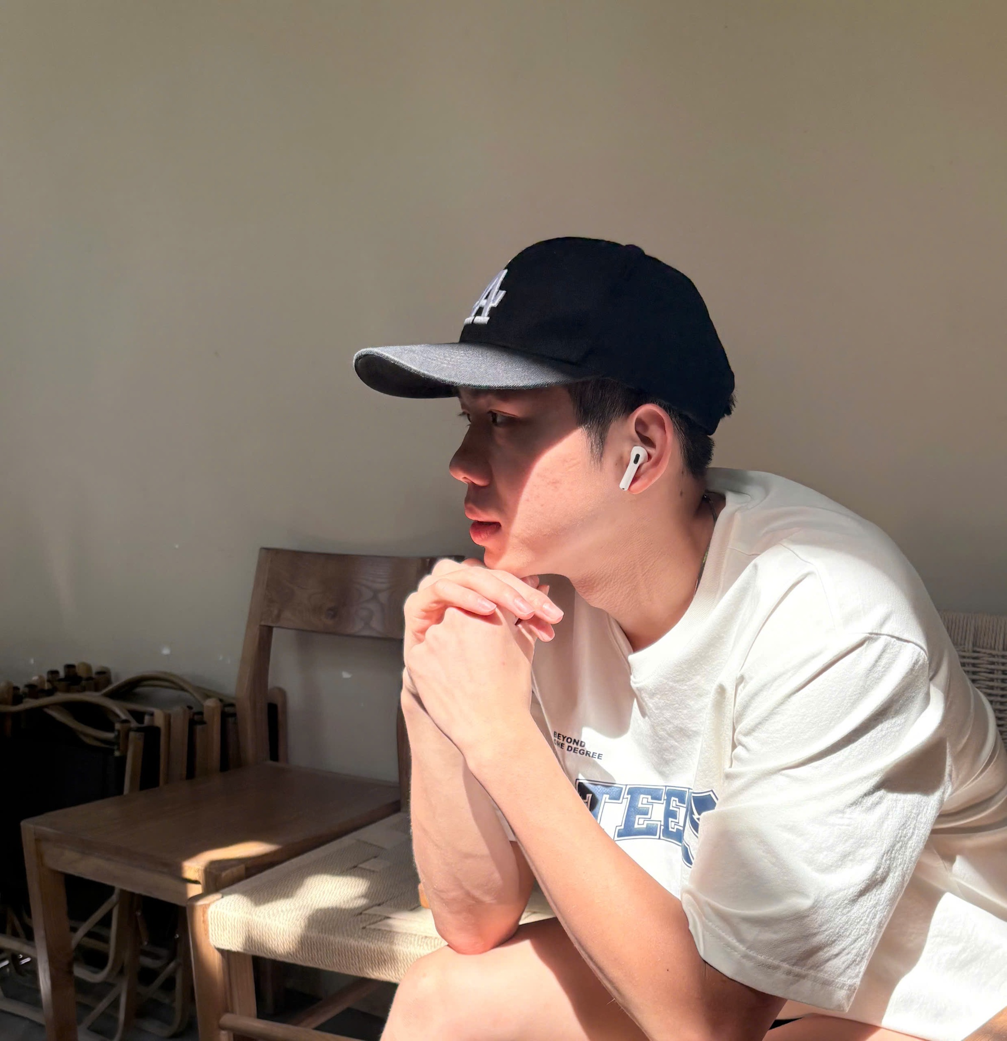 Ảnh hiếm visual đời thường sáng bừng của "nam thần" bơi lội Quang Thuấn, body 6 múi, 19 tuổi thăng hàm trung uý QNCN- Ảnh 10. Ảnh hiếm visual đời thường sáng bừng của "nam thần" bơi lội Quang Thuấn, body 6 múi, 19 tuổi thăng hàm trung uý QNCN- Ảnh 10.