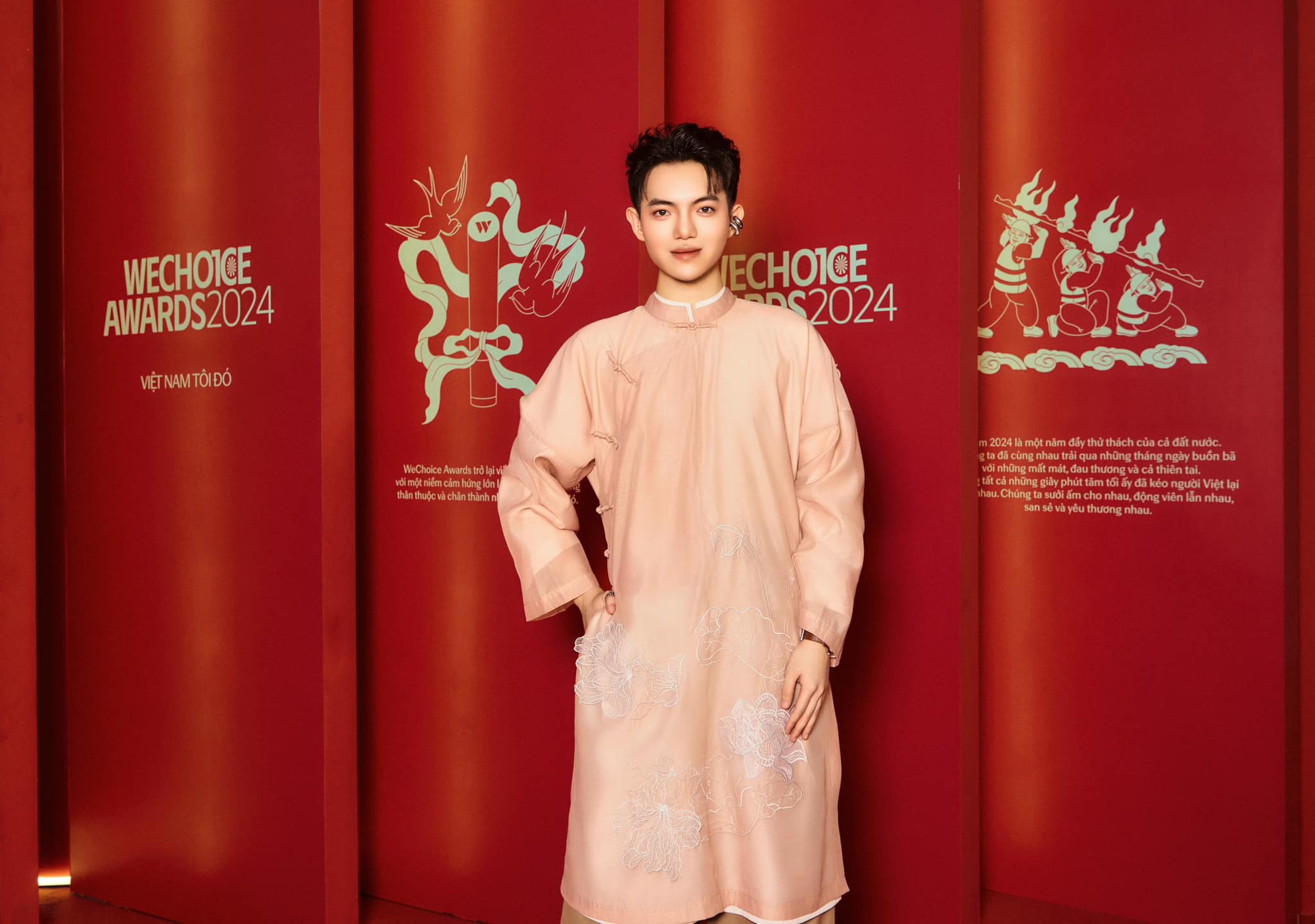 NTK Phan Đăng Hoàng, Bách Hoa Bộ Hành: Những người trẻ yêu văn hóa Việt theo cách riêng- Ảnh 1. NTK Phan Đăng Hoàng, Bách Hoa Bộ Hành: Những người trẻ yêu văn hóa Việt theo cách riêng- Ảnh 1.