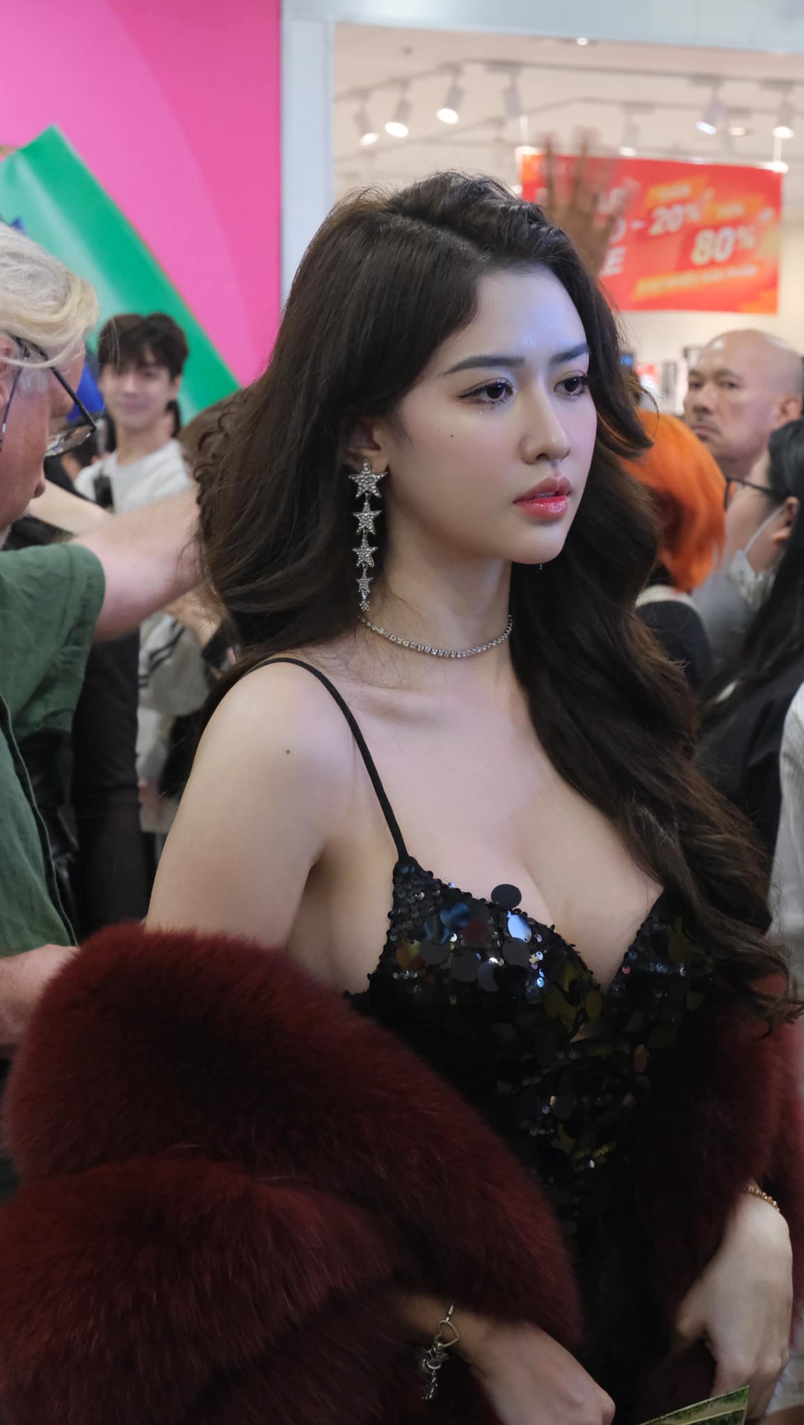 Qu&aacute; khứ kh&ocirc;ng ngờ của Quy&ecirc;n Qui- Ảnh 4.