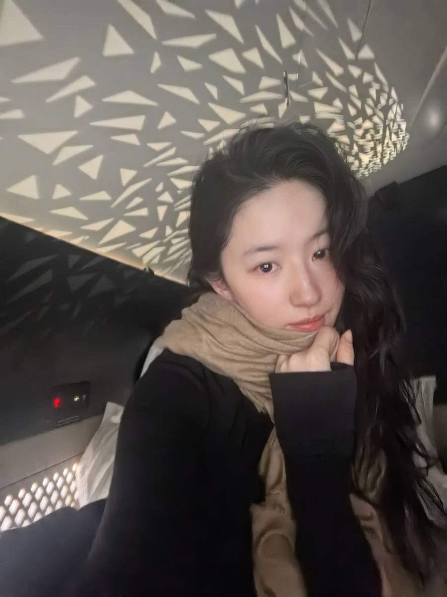 Kh&oacute; tin nổi đ&acirc;y l&agrave; gương mặt thật của Lưu Diệc Phi- Ảnh 2.