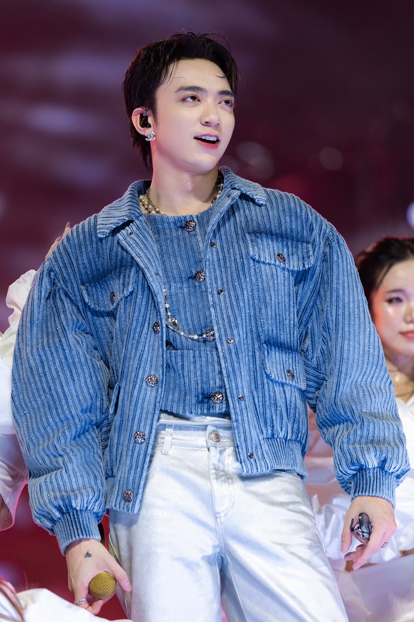 Nam nghệ sĩ giữ kỷ lục vote chưa từng có tại WeChoice Awards 2024- Ảnh 4. Nam nghệ sĩ giữ kỷ lục vote chưa từng có tại WeChoice Awards 2024- Ảnh 4.