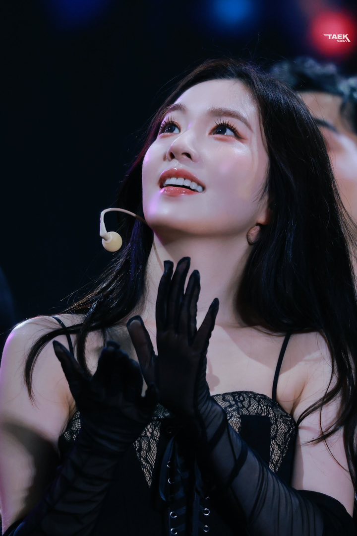 Bảo tồn ngay nhan sắc của mỹ nh&acirc;n n&agrave;y: 11 năm chưa từng gi&agrave; đi, cả nước gh&eacute;t cũng kh&ocirc;ng thể ch&ecirc; xấu- Ảnh 6.