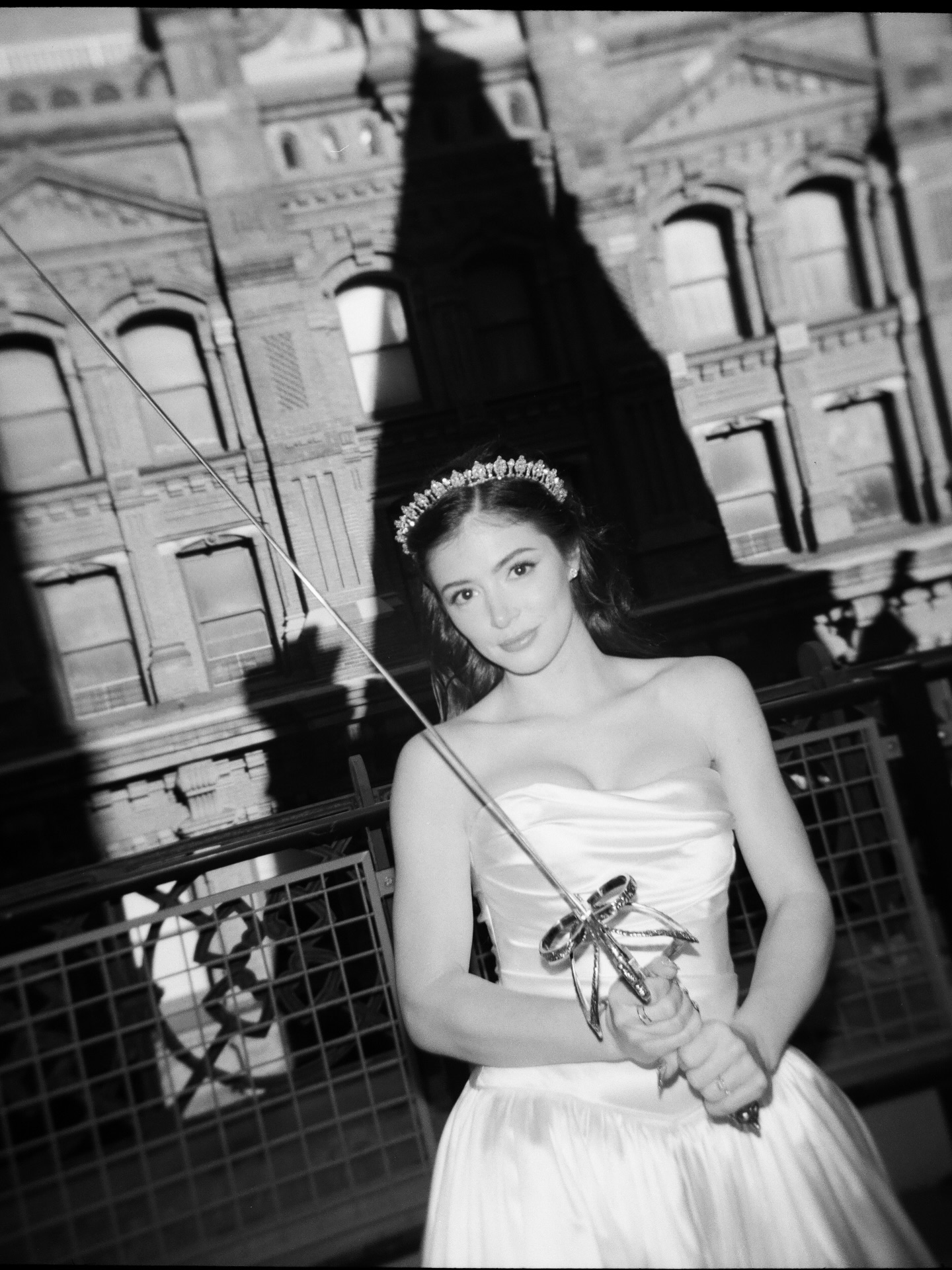 Nữ thần &acirc;m nhạc LMHT Worlds l&ecirc;n xe hoa c&ugrave;ng sếp lớn T1, ảnh cưới g&acirc;y b&atilde;o MXH v&igrave; visual đẹp xuất sắc!- Ảnh 16.