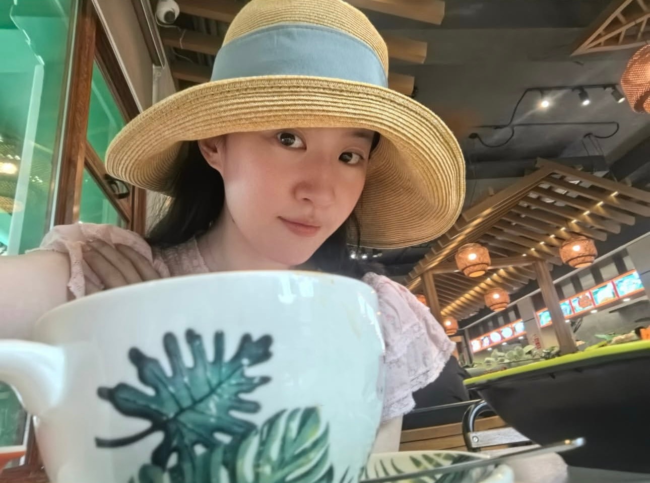 Kh&oacute; tin nổi đ&acirc;y l&agrave; gương mặt thật của Lưu Diệc Phi- Ảnh 1.