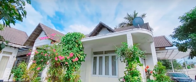 Nữ NSND đầu ti&ecirc;n c&oacute; bằng tiến sĩ, ly h&ocirc;n chồng tỷ ph&uacute;, sống một m&igrave;nh trong biệt thự 1.200m&sup2;- Ảnh 3.