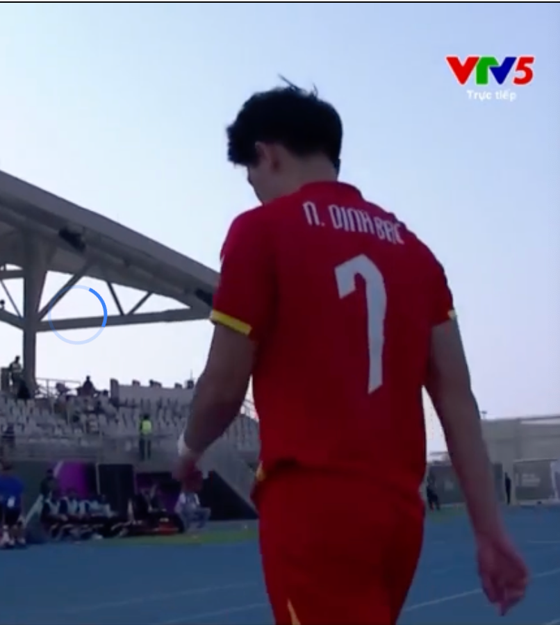 Viral khoảnh khắc hotboy Đ&igrave;nh Bắc ăn t&aacute;o cực thư gi&atilde;n khi U23 Việt Nam thắng dễ U23 Jordan- Ảnh 6.