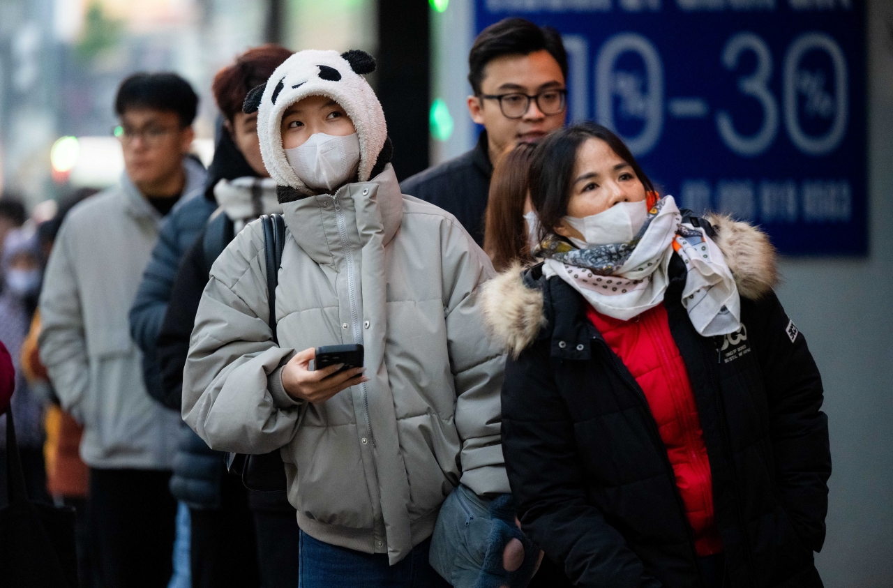 Hà Nội rét cắt da 10°C, phố Cầu Giấy xuất hiện cảnh tượng hiếm thấy từ 3h sáng- Ảnh 14. Hà Nội rét cắt da 10°C, phố Cầu Giấy xuất hiện cảnh tượng hiếm thấy từ 3h sáng- Ảnh 14.