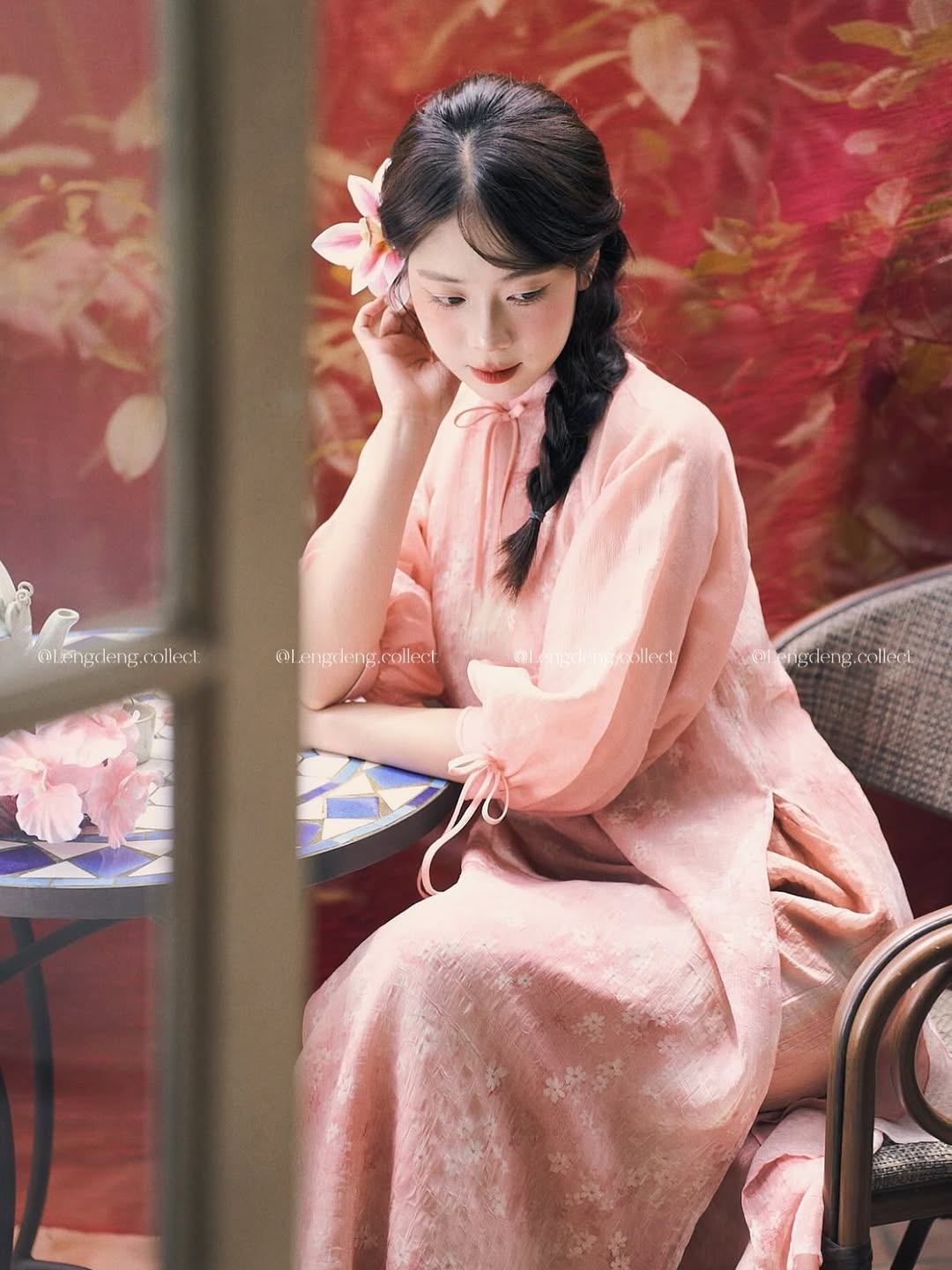 Bỏ tiền cho 5 brand áo dài này không luyến tiếc: Diện lên sang cả con người, 10 điểm không có nhưng!- Ảnh 25. Bỏ tiền cho 5 brand áo dài này không luyến tiếc: Diện lên sang cả con người, 10 điểm không có nhưng!- Ảnh 25.