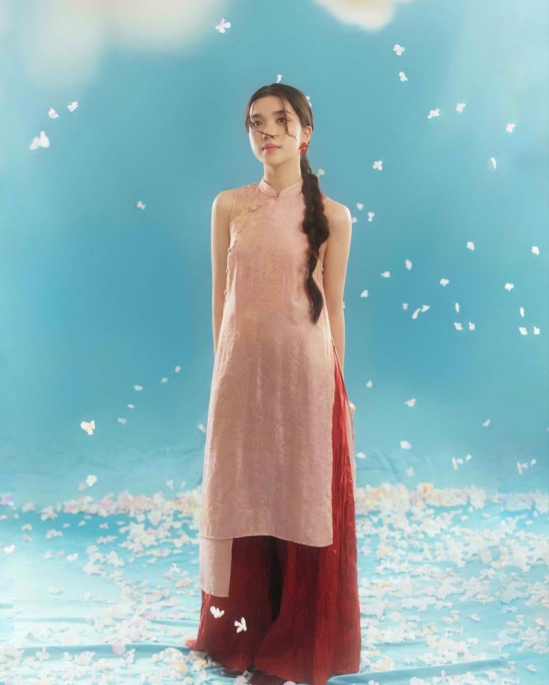 Bỏ tiền cho 5 brand áo dài này không luyến tiếc: Diện lên sang cả con người, 10 điểm không có nhưng!- Ảnh 6. Bỏ tiền cho 5 brand áo dài này không luyến tiếc: Diện lên sang cả con người, 10 điểm không có nhưng!- Ảnh 6.