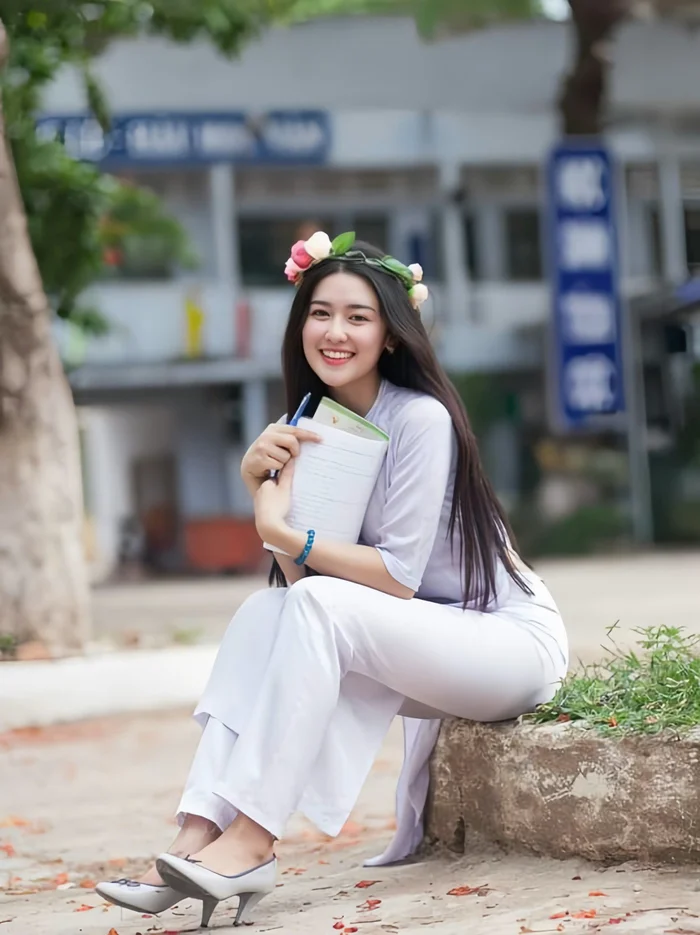 Qu&aacute; khứ kh&ocirc;ng ngờ của Quy&ecirc;n Qui- Ảnh 2.