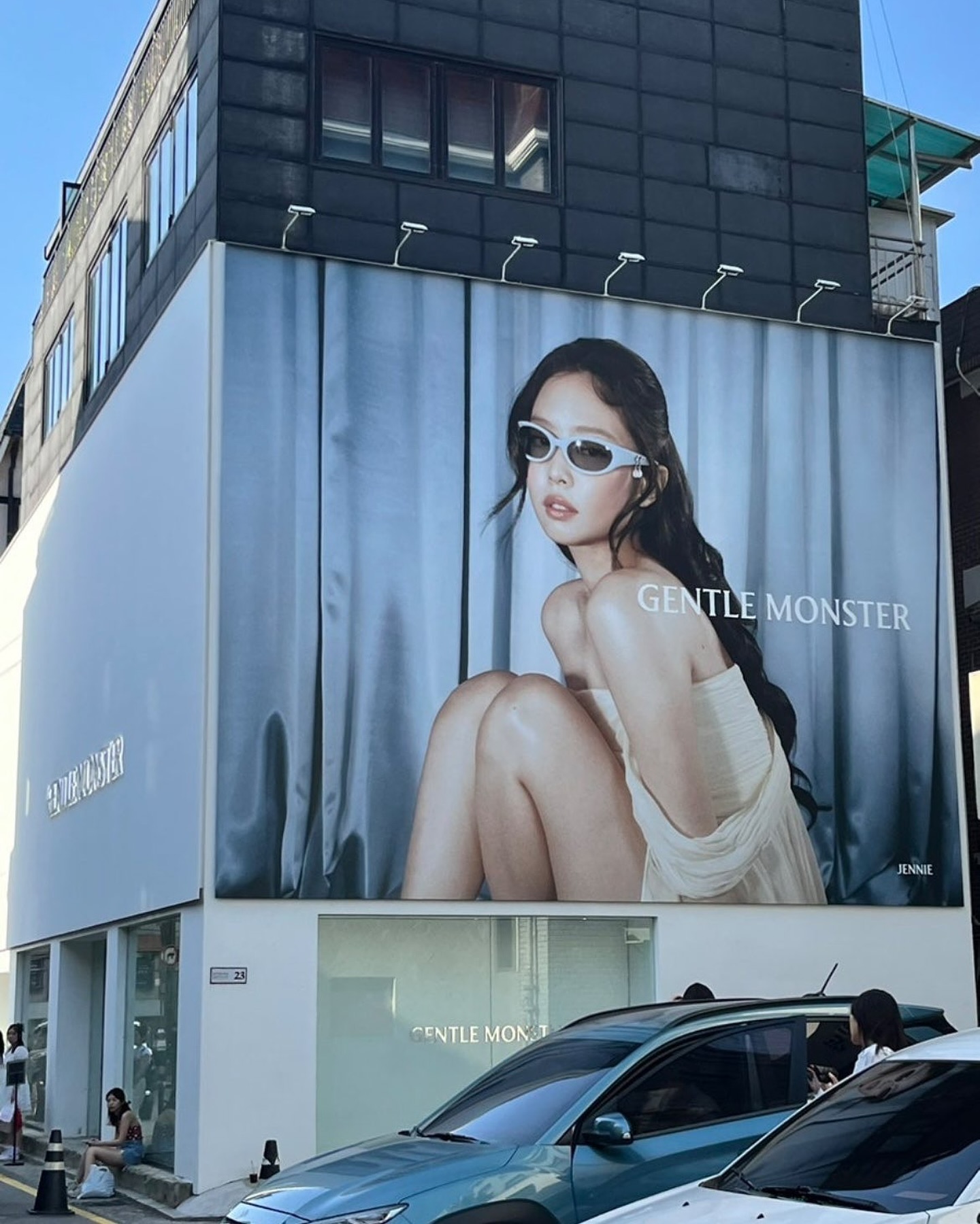 Gentle Monster gặp phốt chấn động, Jennie bị réo tên- Ảnh 8. Gentle Monster gặp phốt chấn động, Jennie bị réo tên- Ảnh 8.