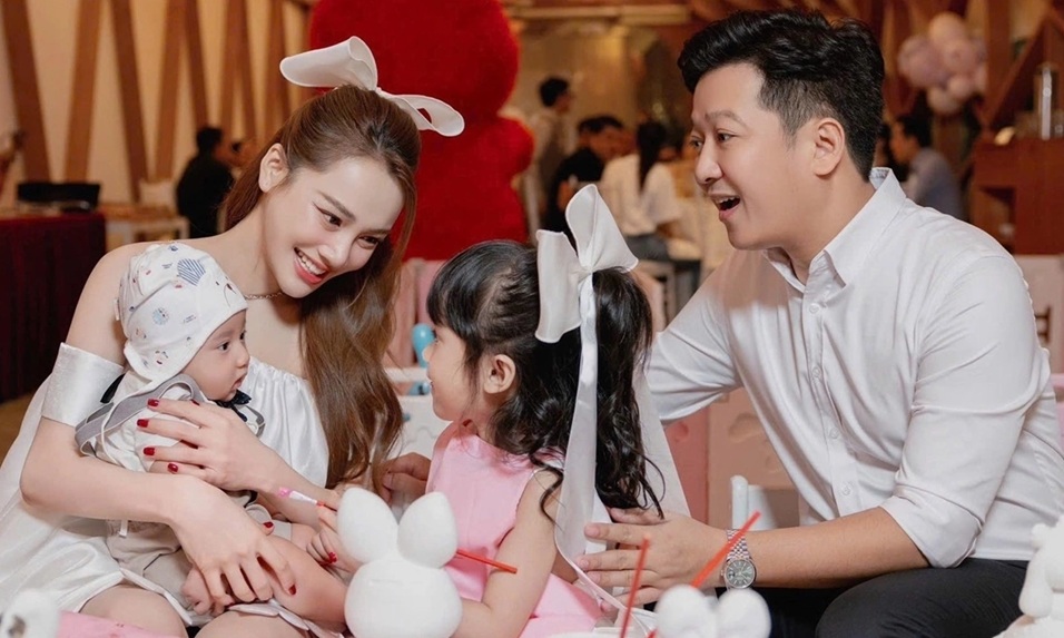 Diễn vi&ecirc;n lấy chồng nổi tiếng nhất nh&igrave; Việt Nam: Ở nh&agrave; vườn 70 tỷ, chồng cho đứng t&ecirc;n h&agrave;ng loạt biệt thự- Ảnh 2.