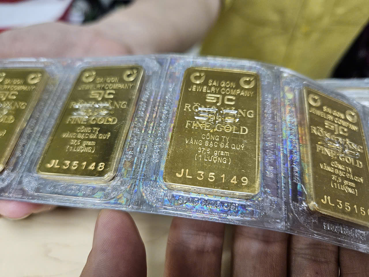 Đ&aacute;nh thuế giao dịch v&agrave;ng miếng c&oacute; ảnh hưởng tới gi&aacute; v&agrave;ng?- Ảnh 1.