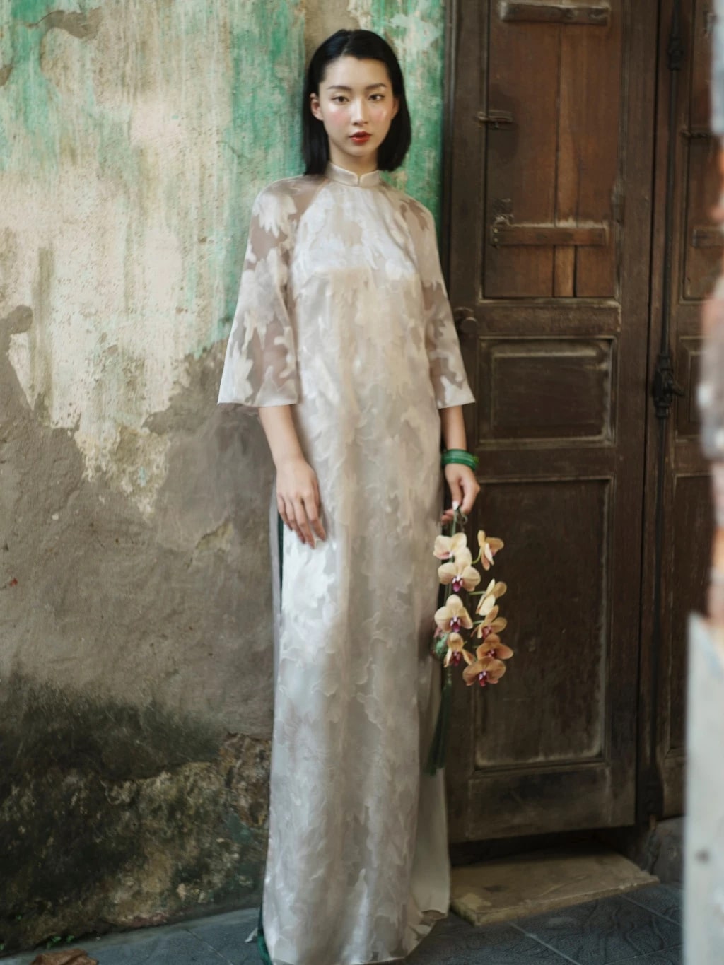 Bỏ tiền cho 5 brand áo dài này không luyến tiếc: Diện lên sang cả con người, 10 điểm không có nhưng!- Ảnh 12. Bỏ tiền cho 5 brand áo dài này không luyến tiếc: Diện lên sang cả con người, 10 điểm không có nhưng!- Ảnh 12.