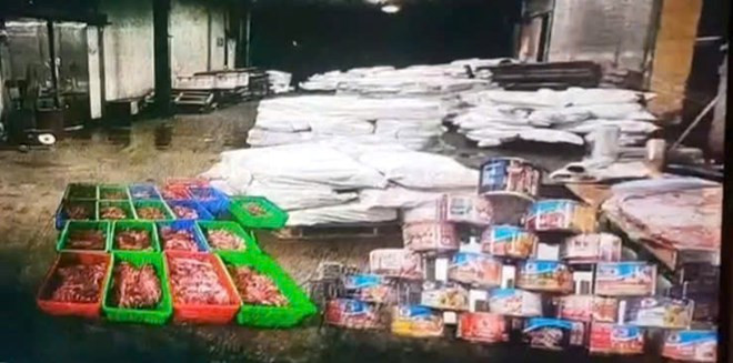 Danh s&aacute;ch 9 người bị khởi tố trong vụ 120 tấn thịt lợn nhiễm bệnh tuồn v&agrave;o C&ocirc;ng ty Cổ phần đồ hộp Hạ Long- Ảnh 1.