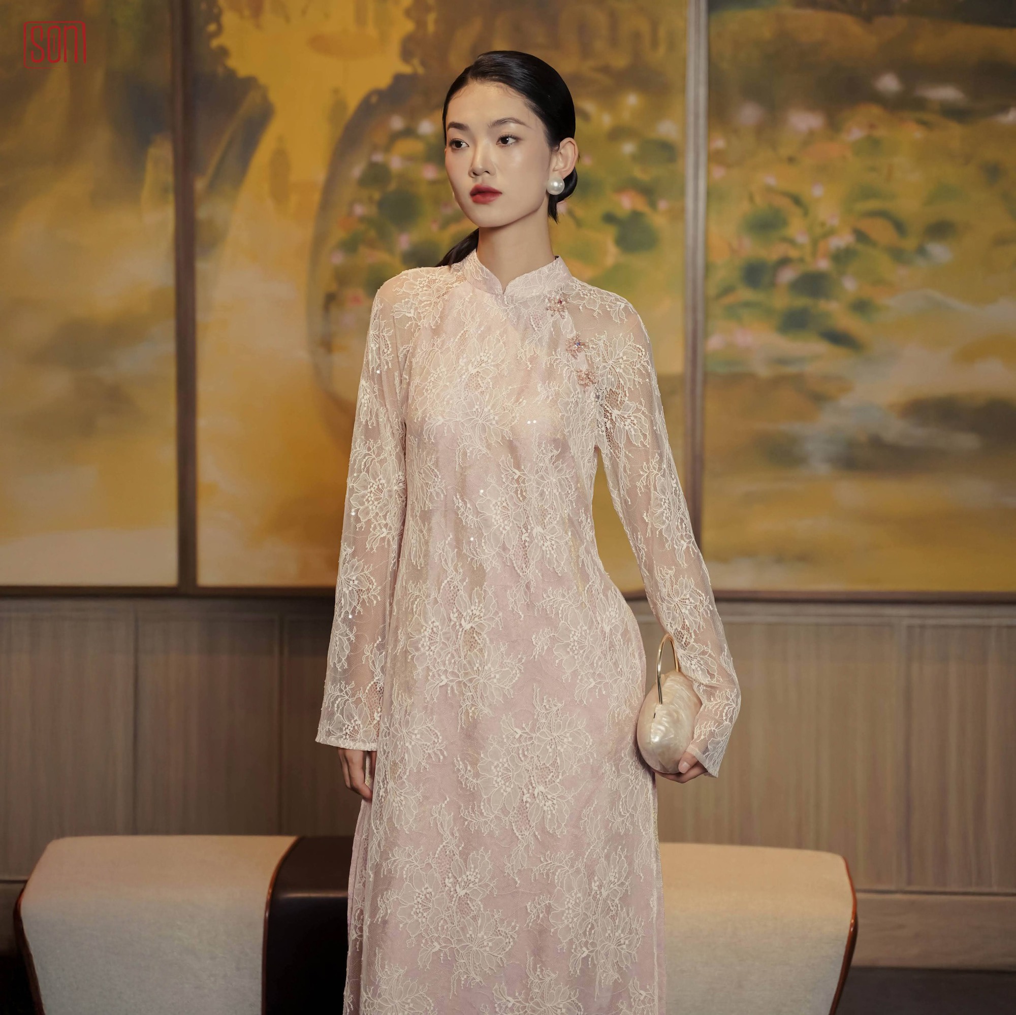 Vì sao áo dài ren được dự đoán là “át chủ bài” mùa Tết 2026?- Ảnh 7. Vì sao áo dài ren được dự đoán là “át chủ bài” mùa Tết 2026?- Ảnh 7.