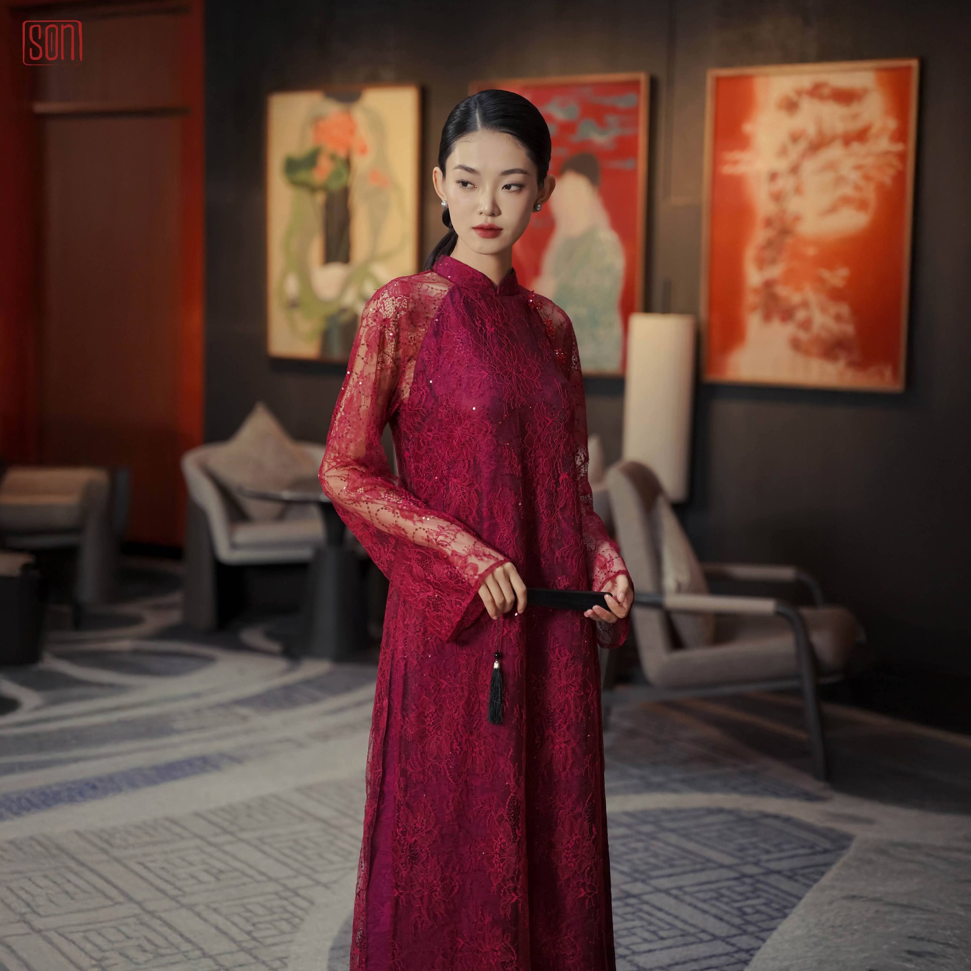 Vì sao áo dài ren được dự đoán là “át chủ bài” mùa Tết 2026?- Ảnh 6. Vì sao áo dài ren được dự đoán là “át chủ bài” mùa Tết 2026?- Ảnh 6.