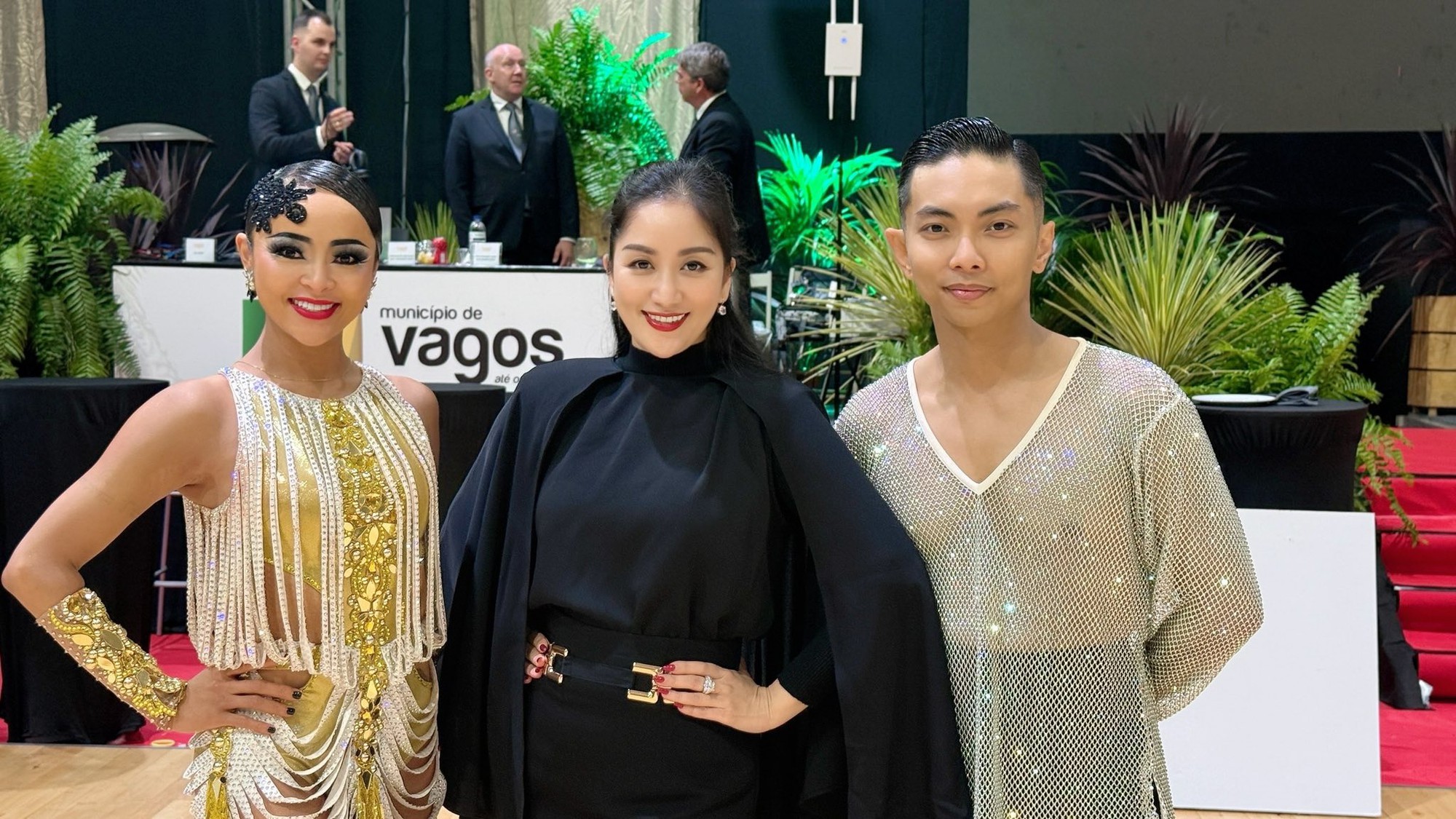 Lo Kh&aacute;nh Thi ghen, Phan Hiển v&agrave; bạn nhảy Thu Hương kh&ocirc;ng bao giờ n&oacute;i chuyện ri&ecirc;ng- Ảnh 3.