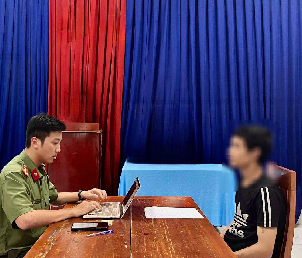 C&ocirc;ng an TP.HCM vạch trần kẻ tung tin giả "MC Quyền Linh bị bắt"- Ảnh 2.