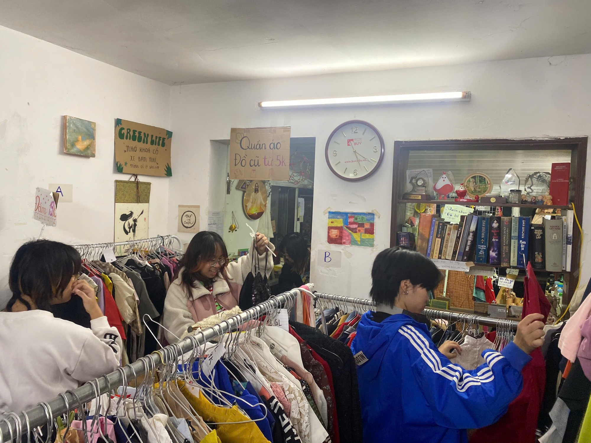 Bước sang 2025, những biệt đội Gen Z bước ra từ WeChoice vẫn bền bỉ viết tiếp những điều phi thường- Ảnh 17. Bước sang 2025, những biệt đội Gen Z bước ra từ WeChoice vẫn bền bỉ viết tiếp những điều phi thường- Ảnh 17.