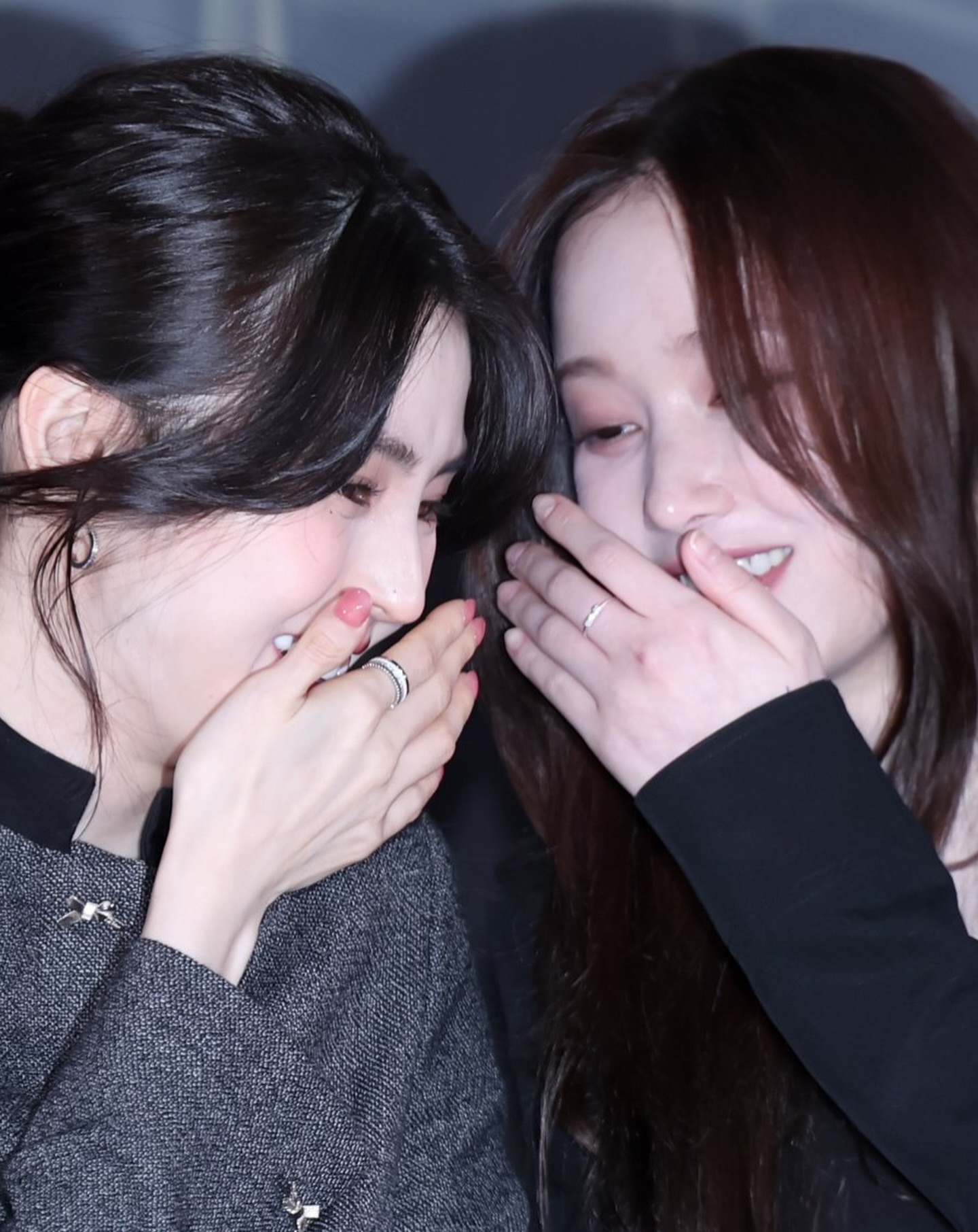 Chưa thấy ai như Han So Hee v&agrave; bạn th&acirc;n &ldquo;ma c&agrave; rồng&rdquo;: Đ&atilde; bad girl c&ograve;n cặp k&egrave; nhau th&igrave; cuốn kh&ocirc;ng thể tả- Ảnh 3.