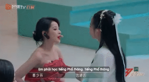 &Aacute; hậu l&agrave;m nh&acirc;n t&igrave;nh cho đại gia hơn 20 tuổi đi thi h&aacute;t lấy lại h&agrave;o quang, nhưng giọng th&igrave; "thảm họa"- Ảnh 4.