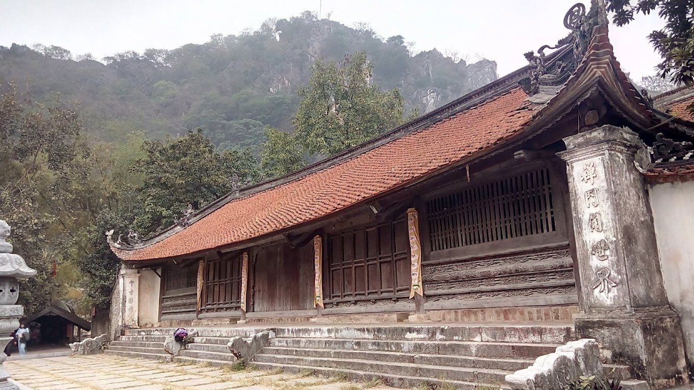 Ngọn n&uacute;i ngay ở H&agrave; Nội cao chỉ hơn 100m: C&aacute;ch trung t&acirc;m 20km, thuộc quần thể Di t&iacute;ch quốc gia đặc biệt- Ảnh 3.