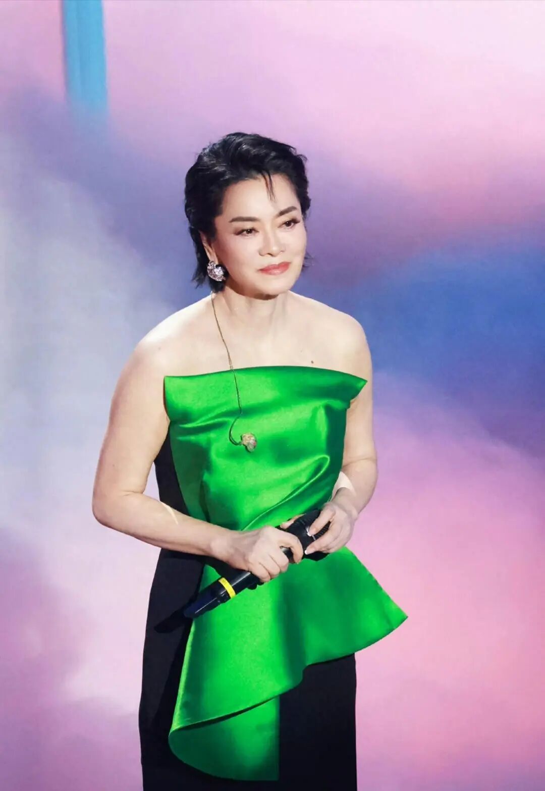 Nữ diva dại dột từ bỏ t&agrave;i sản gần 100.000 tỷ đồng của chồng qu&aacute; cố, 2 năm sau mọi chuyện mới vỡ lẽ- Ảnh 6.