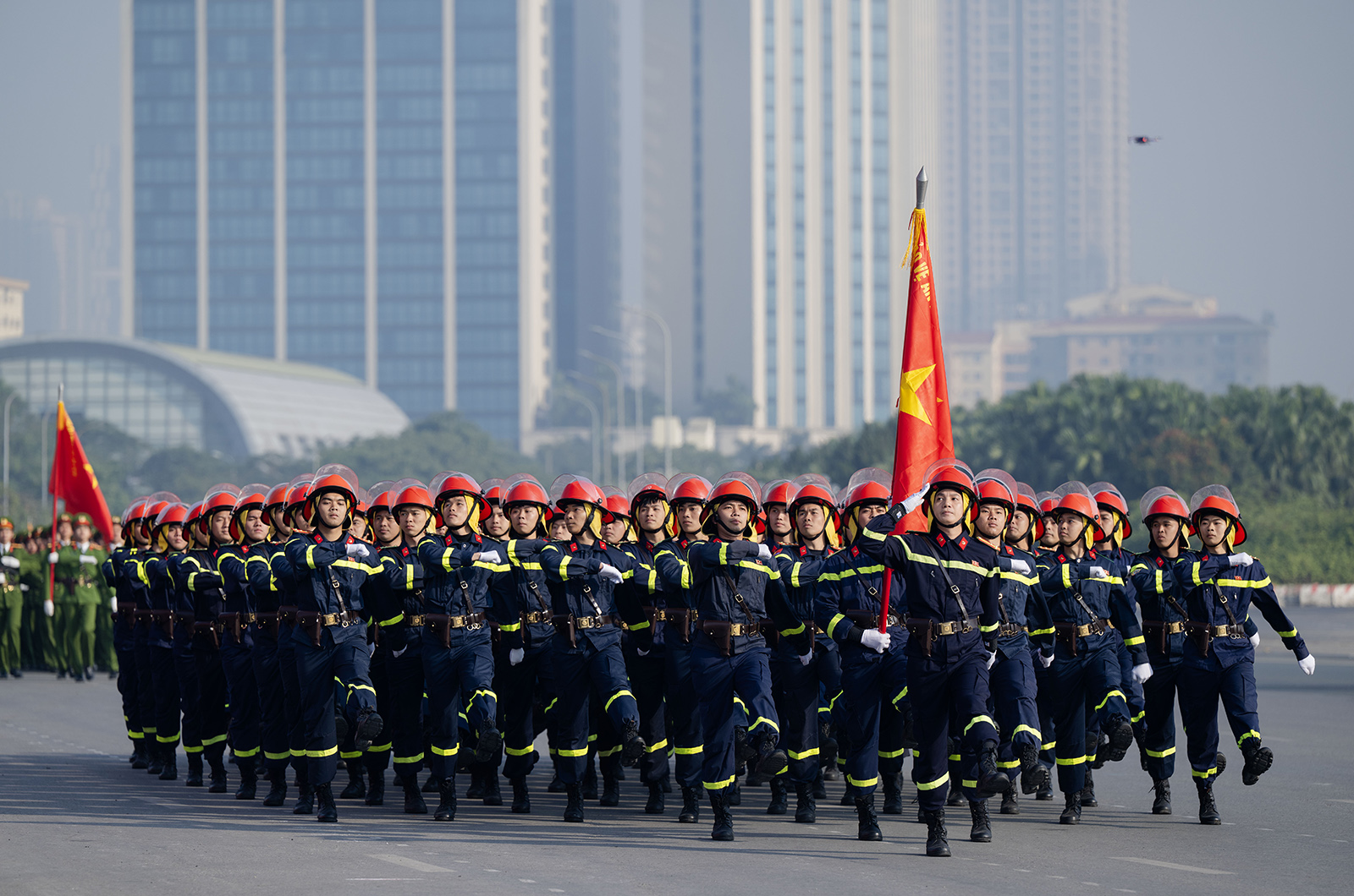 Lực lượng tinh nhuệ cùng dàn khí tài hiện đại diễn tập, sẵn sàng tham gia bảo vệ Đại hội Đảng- Ảnh 10. Lực lượng tinh nhuệ cùng dàn khí tài hiện đại diễn tập, sẵn sàng tham gia bảo vệ Đại hội Đảng- Ảnh 10.