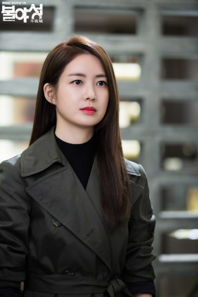 Cả showbiz x&igrave; x&agrave;o chuyện ngọc nữ quốc d&acirc;n cưới chạy bầu với đại gia, đến con g&aacute;i cũng chất vấn mẹ- Ảnh 4.