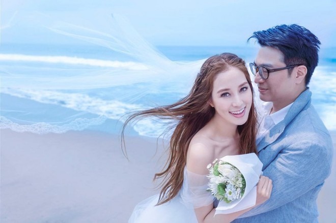 Chưa thấy ai sướng như mỹ nh&acirc;n n&agrave;y: Được con trai tỷ ph&uacute; quỳ gối cầu h&ocirc;n với 337 tỷ tiền mặt, v&agrave;ng cưới 75 tỷ- Ảnh 4.