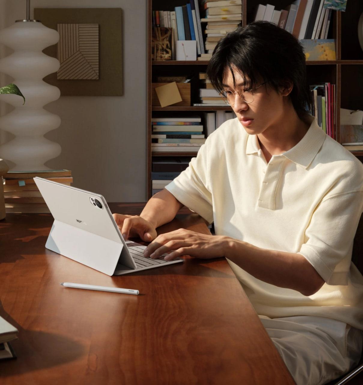 Netizen đồn đo&aacute;n Huawei sắp mang smartphone trở lại Việt Nam, nhưng MatePad 12 X mới l&agrave; &ldquo;&aacute;t chủ b&agrave;i&rdquo; mở m&agrave;n 2026- Ảnh 2.