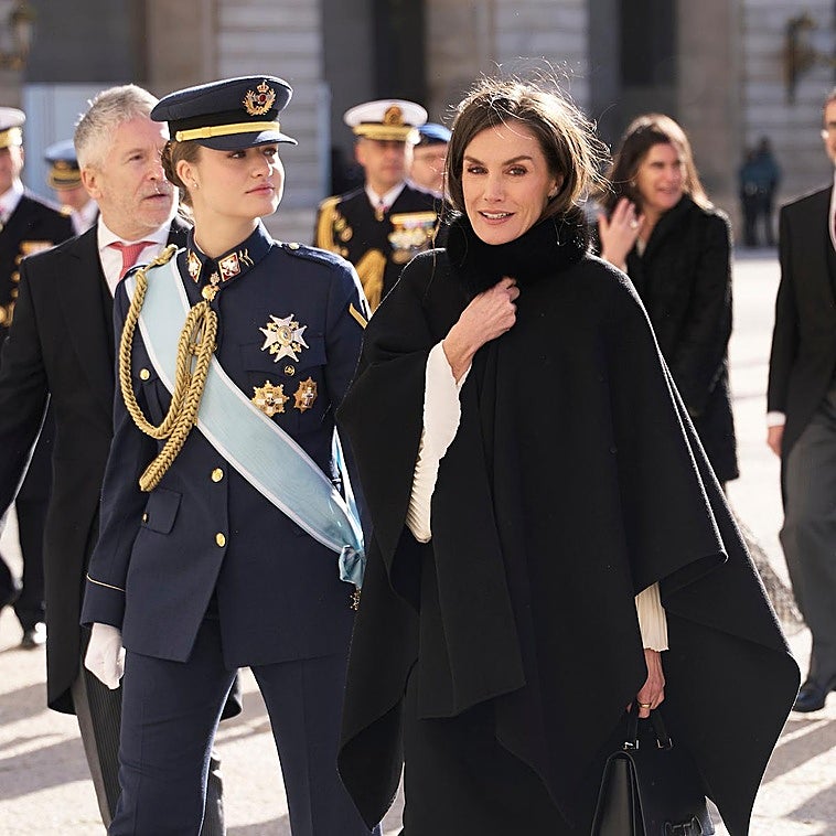 "Visual so&aacute;i tỷ" đỉnh cao g&acirc;y sốt của C&ocirc;ng ch&uacute;a Leonor trong bộ qu&acirc;n phục Kh&ocirc;ng qu&acirc;n- Ảnh 7.